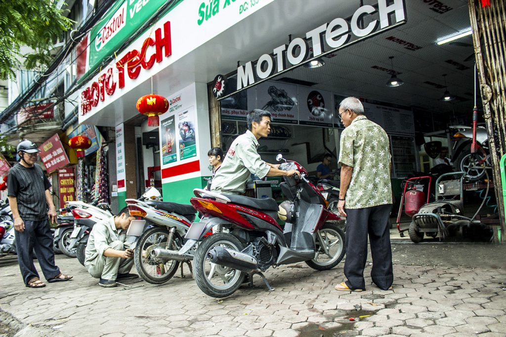 Top 7 cửa hàng sửa chữa xe máy chuyên nghiệp tại Hà Nội